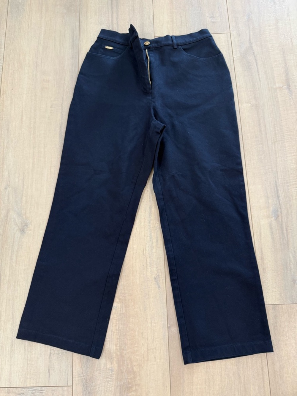 St. John Collection Navy Blue Cropped Straight-Leg Pants